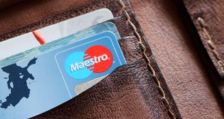 2021/09/mastercard-maestro-card-pin-bypass-flaw.jpg